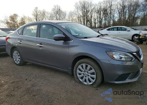 2017 Nissan Sentra S z USA, uszkodzony, nr VIN 3N1AB7APXHY355670